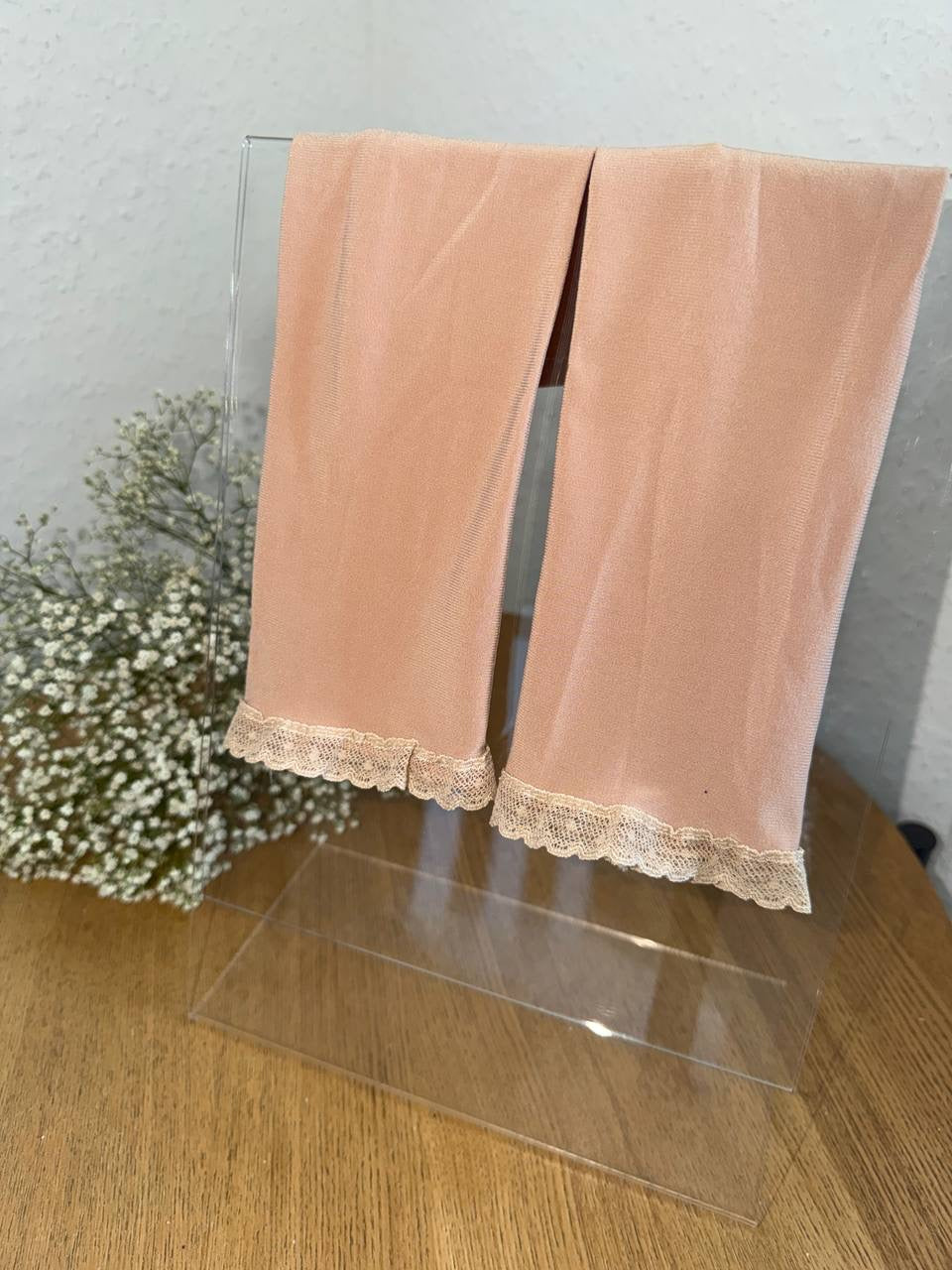 Armstulpen mit Spitze