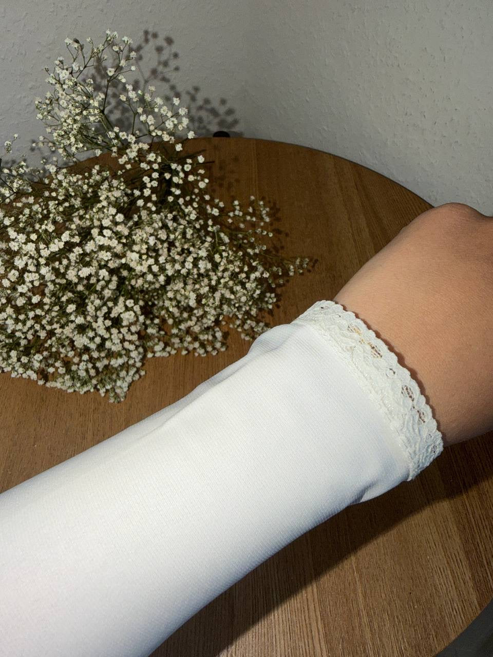 Armstulpen mit Spitze