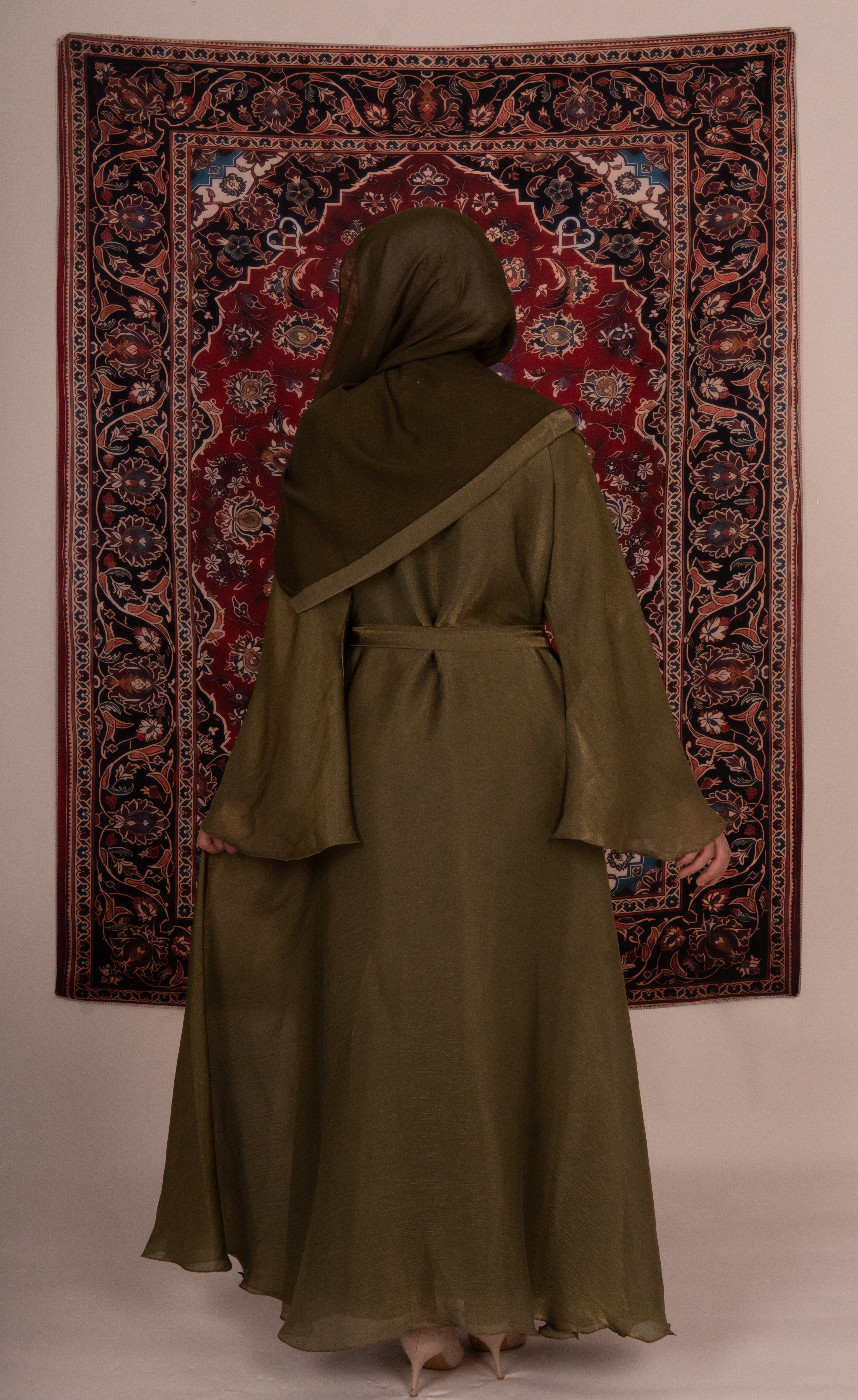 Shimmer Abaya