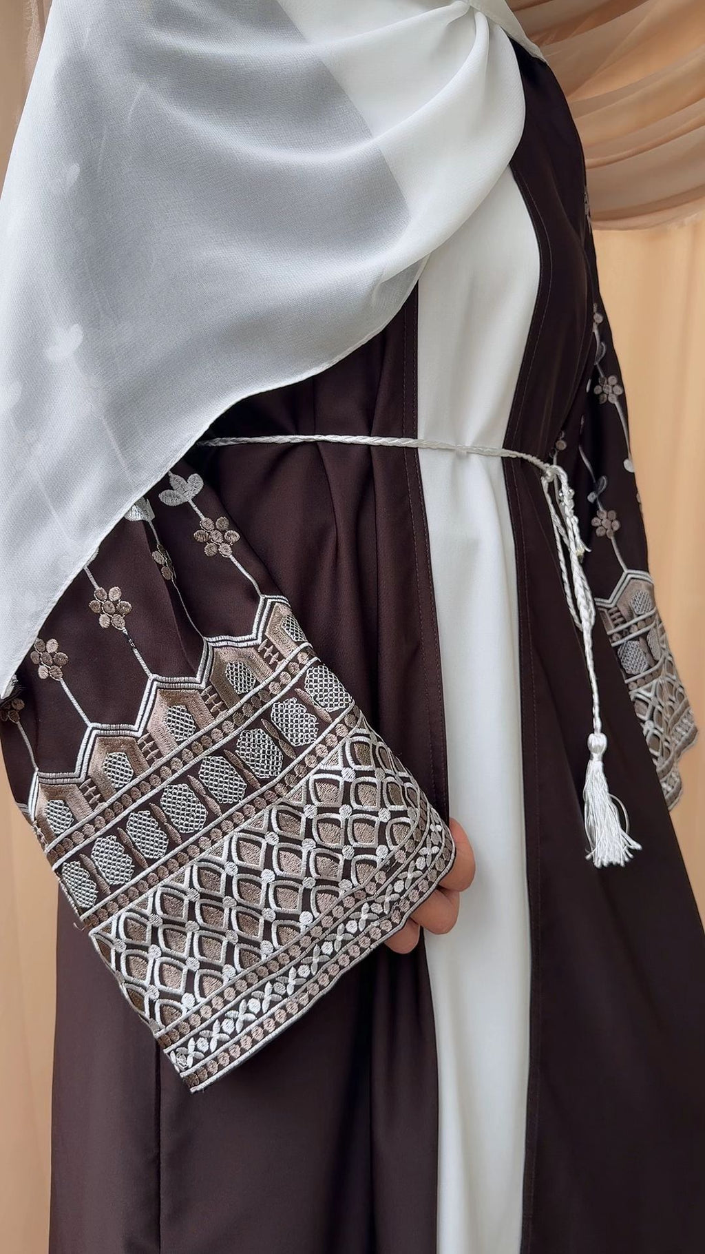 Orient Abaya