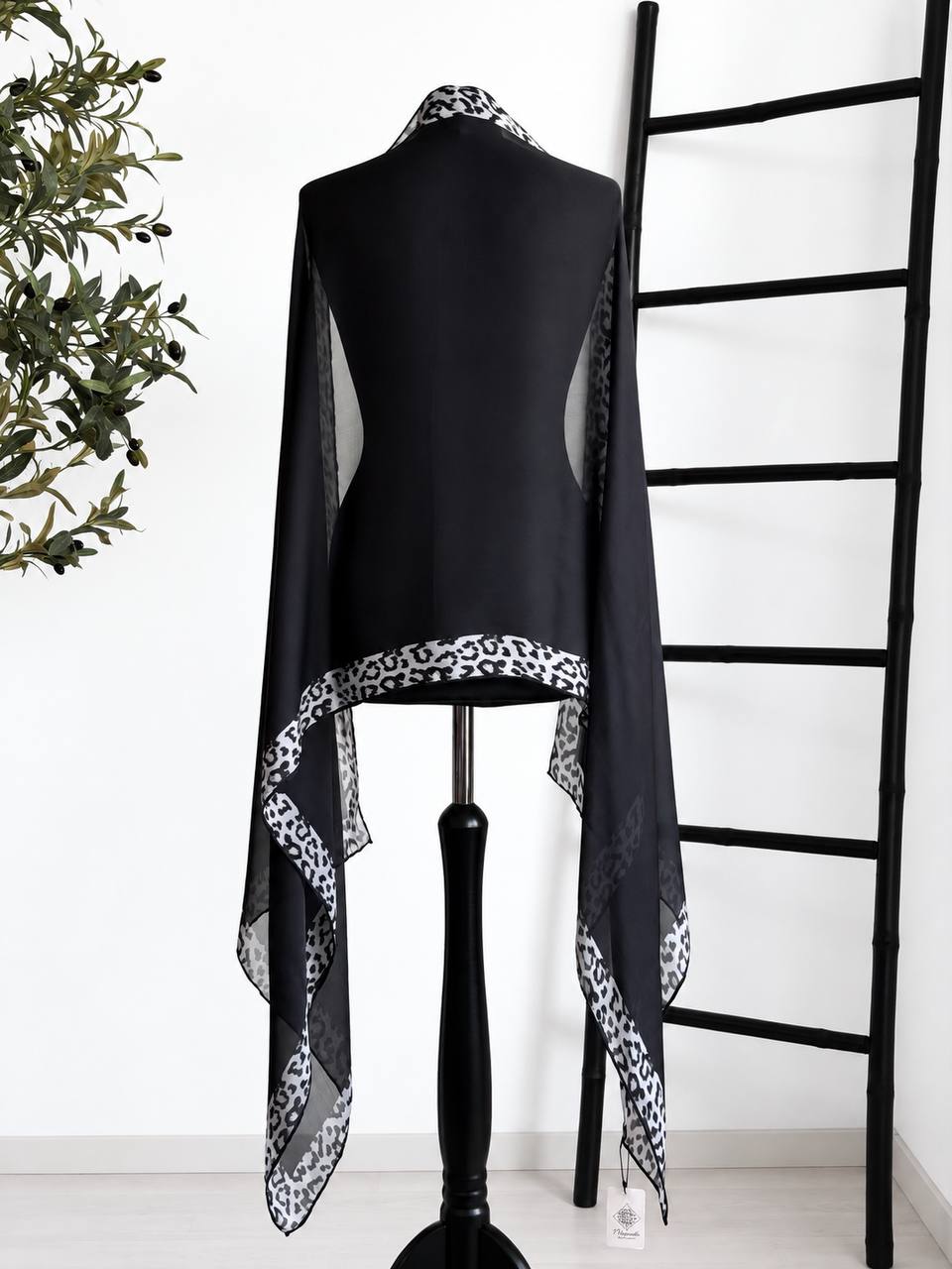 Marseille Hijab – Black Leopard