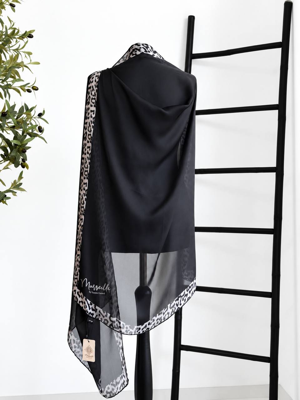 Marseille Hijab – Black Leopard
