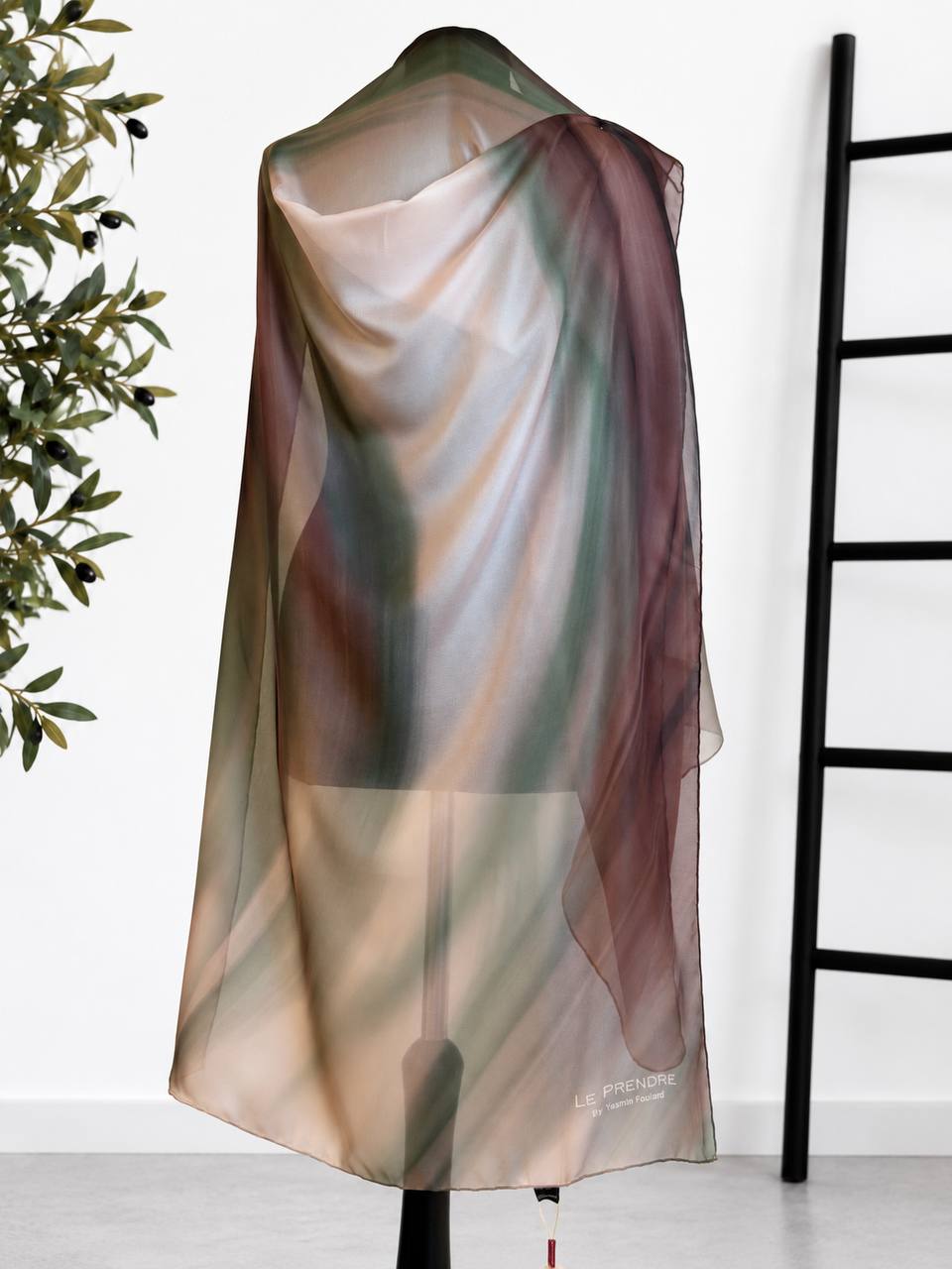 Le Prendre- Semi Silk Hijab