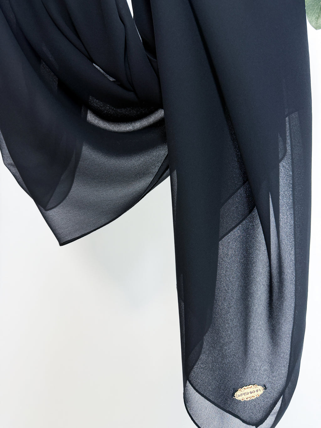 Chiffon mit metall Logo